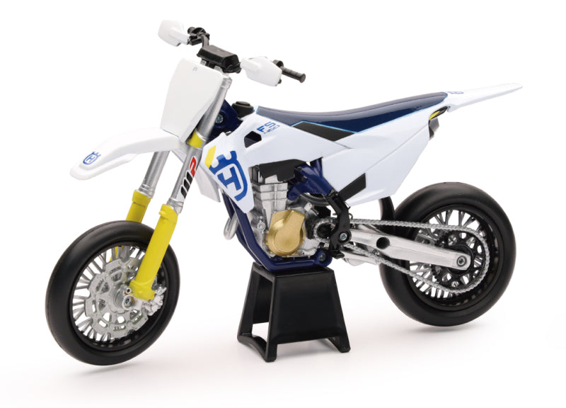 New Ray Toys Husqvarna FS450 Supermoto/ Scale - 1:12